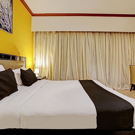 Townhouse 809 Royal Palms Hotel - Rose Collection Mumbai Exterior photo