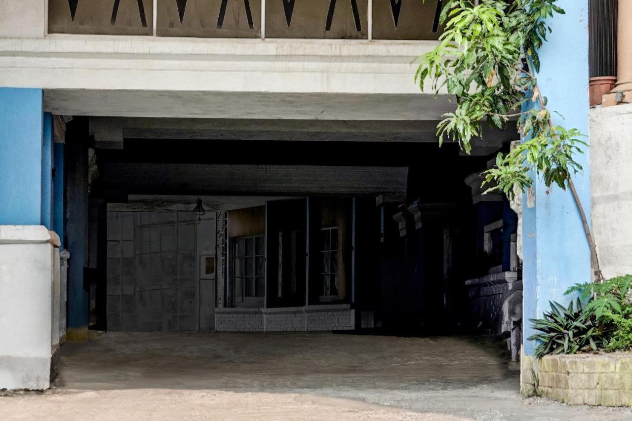 Townhouse 809 Royal Palms Hotel - Rose Collection Mumbai Exterior photo