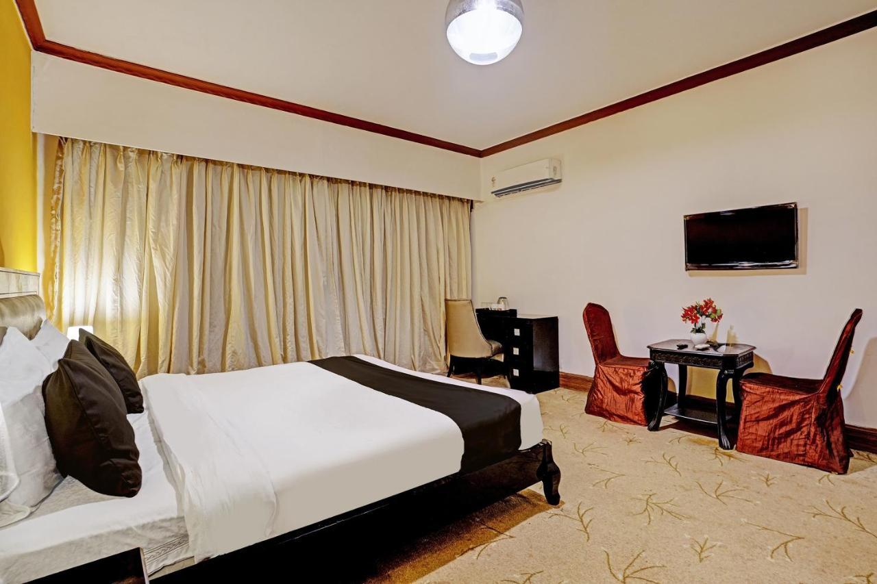 Townhouse 809 Royal Palms Hotel - Rose Collection Mumbai Exterior photo