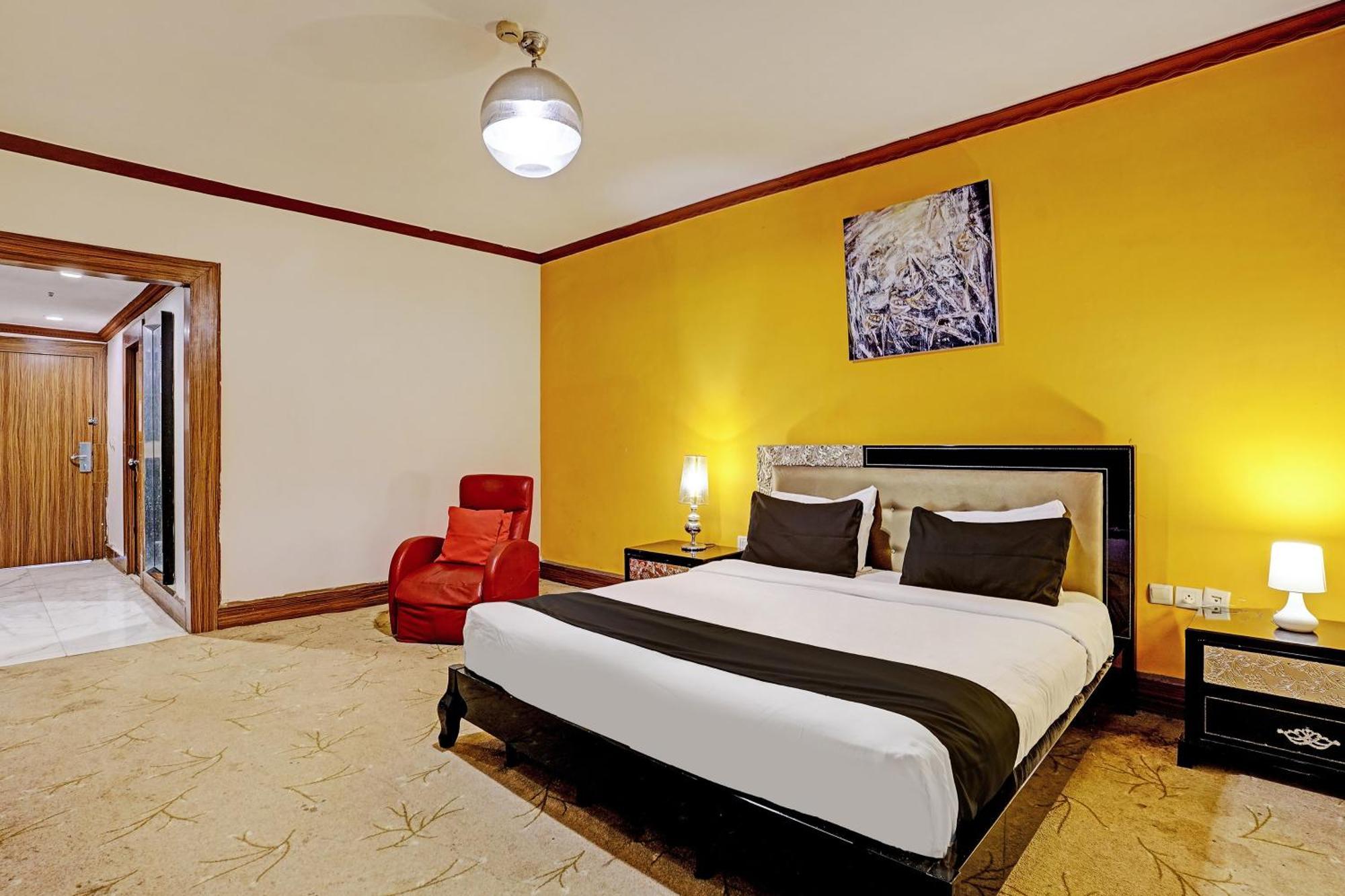 Townhouse 809 Royal Palms Hotel - Rose Collection Mumbai Exterior photo